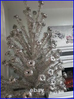Vintage Silver Pom Pom Christmas Tree Novelty Co. Stand 8 105 Branches Aluminum