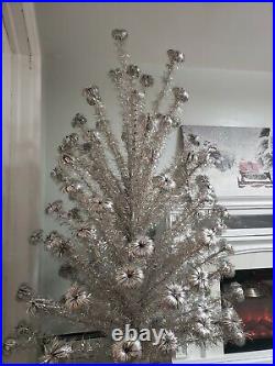 Vintage Silver Pom Pom Christmas Tree Novelty Co. Stand 8 105 Branches Aluminum