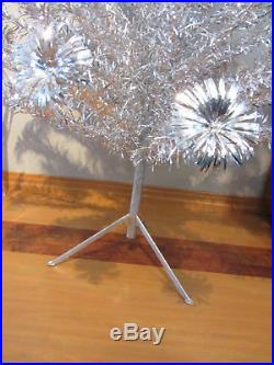 Vintage Silver Stainless Aluminum Christmas Tree 6½' Lifetime 105 bran Pom Pom