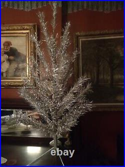 Vintage Silver Tree Co. 4 1/2 ft. Aluminum Christmas Tree + Working Color Wheel