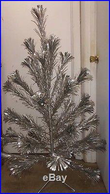 Vintage Sparkler Pom Pom 4 Ft Silver Aluminum Christmas Tree Complete with Box