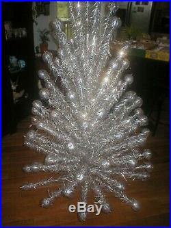Vintage Sparkler Pom Pom 6 Ft Silver Aluminum Christmas Tree 91 Branches M-691