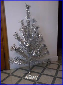 Vintage Star Brand Aluminum Silver Sparkler PomPom 3ft Table Top Christmas Tree