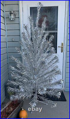 Vintage The Sparkler Pom Pom Aluminum 6ft Christmas Tree 70 Branches Silver