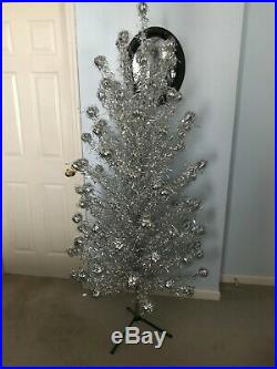 Vintage The Splendor Pom Pom Silver Aluminum Christmas Tree 6 FT 100 Branches