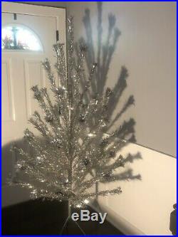 Vintage silver aluminum christmas tree 6 Ft