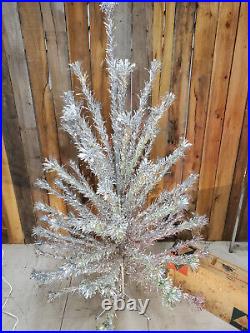 Vintge Warren 6.5 Foot Christmas Tree With Spartus Color Wheel