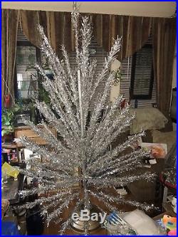 Vntg 7 1/2 ft (100 branch) Aluminum Xmas Tree by Silver Forest-Mid century MCM