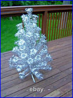 Vtg 4 Ft Sharp! Retro Silver Evergleam Fountian Stainless Aluminum Xmas Tree