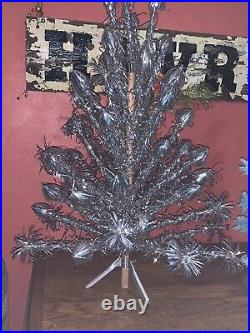 Vtg 4ft Evergleam Fountain Aluminum Christmas Tree Box Read