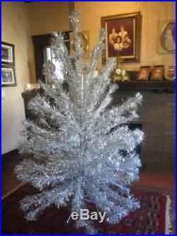 Vtg Aluminum Silver Tinsel 7 Foot Christmas Tree Original 120 Branches 1950's