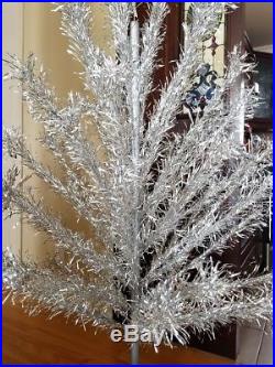 Vtg Aluminum Suprem Christmas Silver Tree 6 1/2 FT 53 Branch 1960 Superb W Box