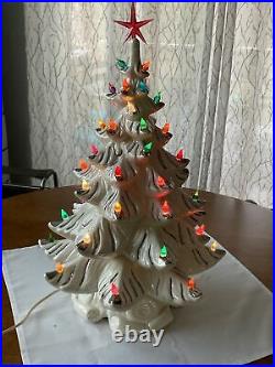 Vtg White Ceramic Christmas Tree 22 withRARE SILVER METALLIC BRANCH TIPS