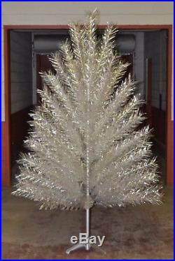 Yuletide Expressions 7' Classic 100 Branch Aluminum Christmas Tree with Box