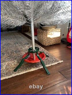 Yuletide Expressions Aluminum 7ft Christmas Tree